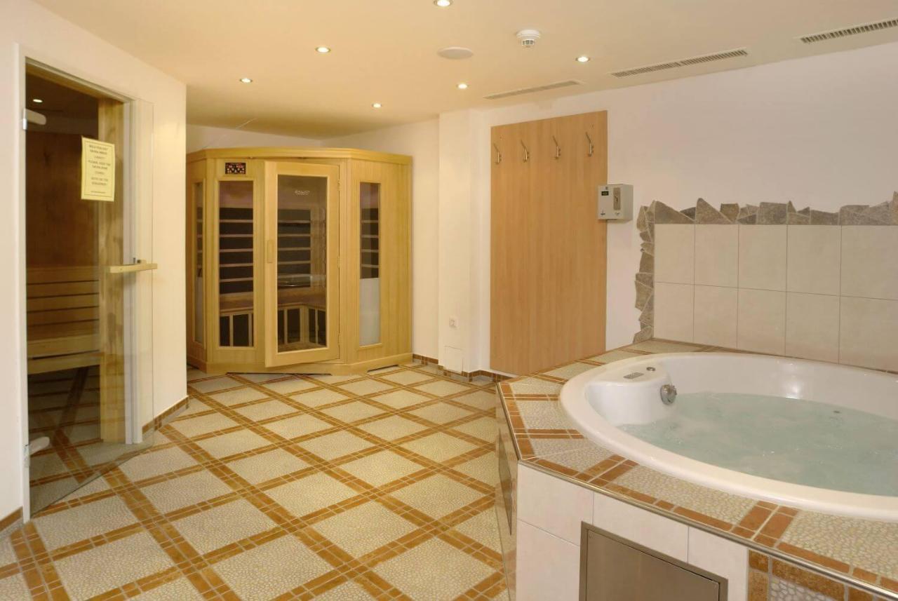 The View - Design Panorama Lodge Das Schiller Bad Gastein Exterior foto